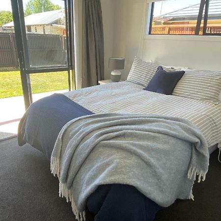 קרומוול Central Retreat And Self Contained With Free Wifi מראה חיצוני תמונה